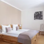 Fruhstuckshotel Scharinger Penzion Haag am Hausruck