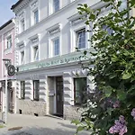 Penzion Fruhstuckshotel Scharinger 3*