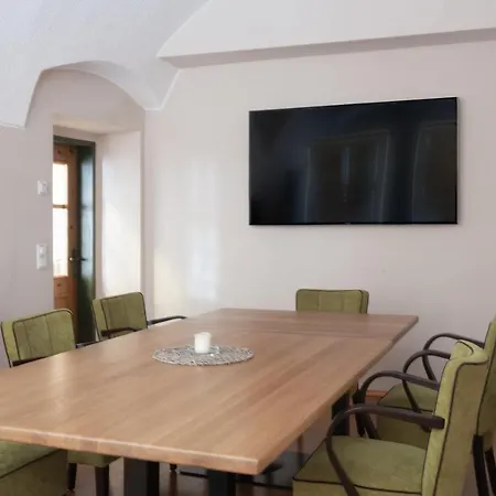 Fruhstuckshotel Scharinger Casa de hóspedes