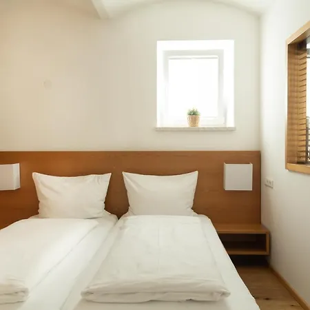 Fruhstuckshotel Scharinger Casa de hóspedes Haag am Hausruck