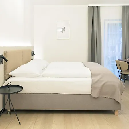 Fruhstuckshotel Scharinger 3* Haag am Hausruck