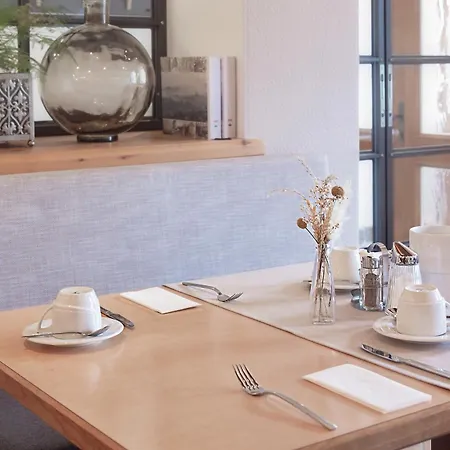 Fruhstuckshotel Scharinger بيت ضيافة