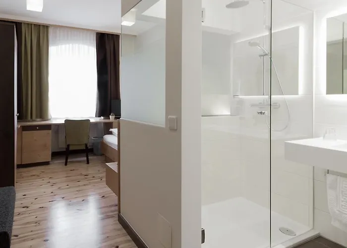 Pensionat Fruhstuckshotel Scharinger 3*