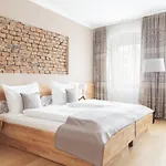 Fruhstuckshotel Scharinger Casa de hóspedes
