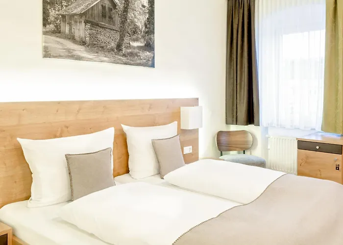 Gæstehus Fruhstuckshotel Scharinger Haag am Hausruck