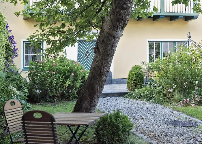 Gæstehus Fruhstuckshotel Scharinger Haag am Hausruck